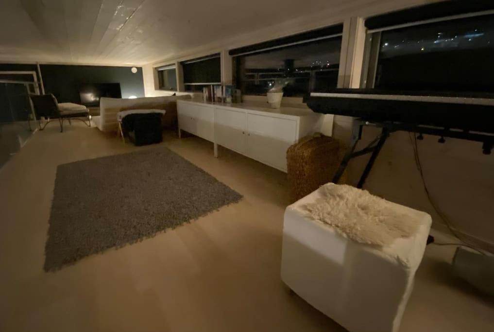 Delikat Hytte Omgitt Av Hallingdals Vakre Fjell Ål Exterior foto