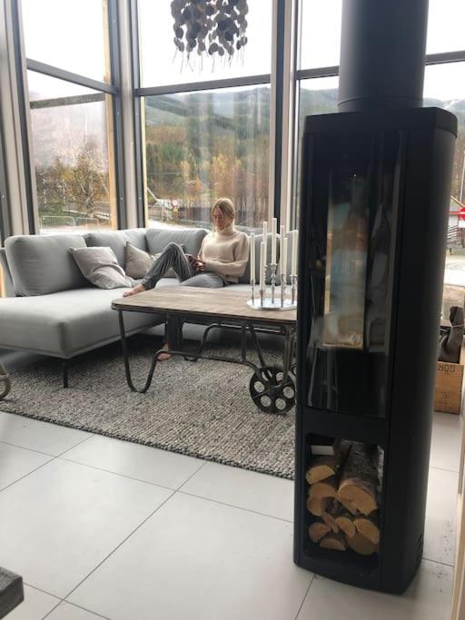 Delikat Hytte Omgitt Av Hallingdals Vakre Fjell Ål Exterior foto